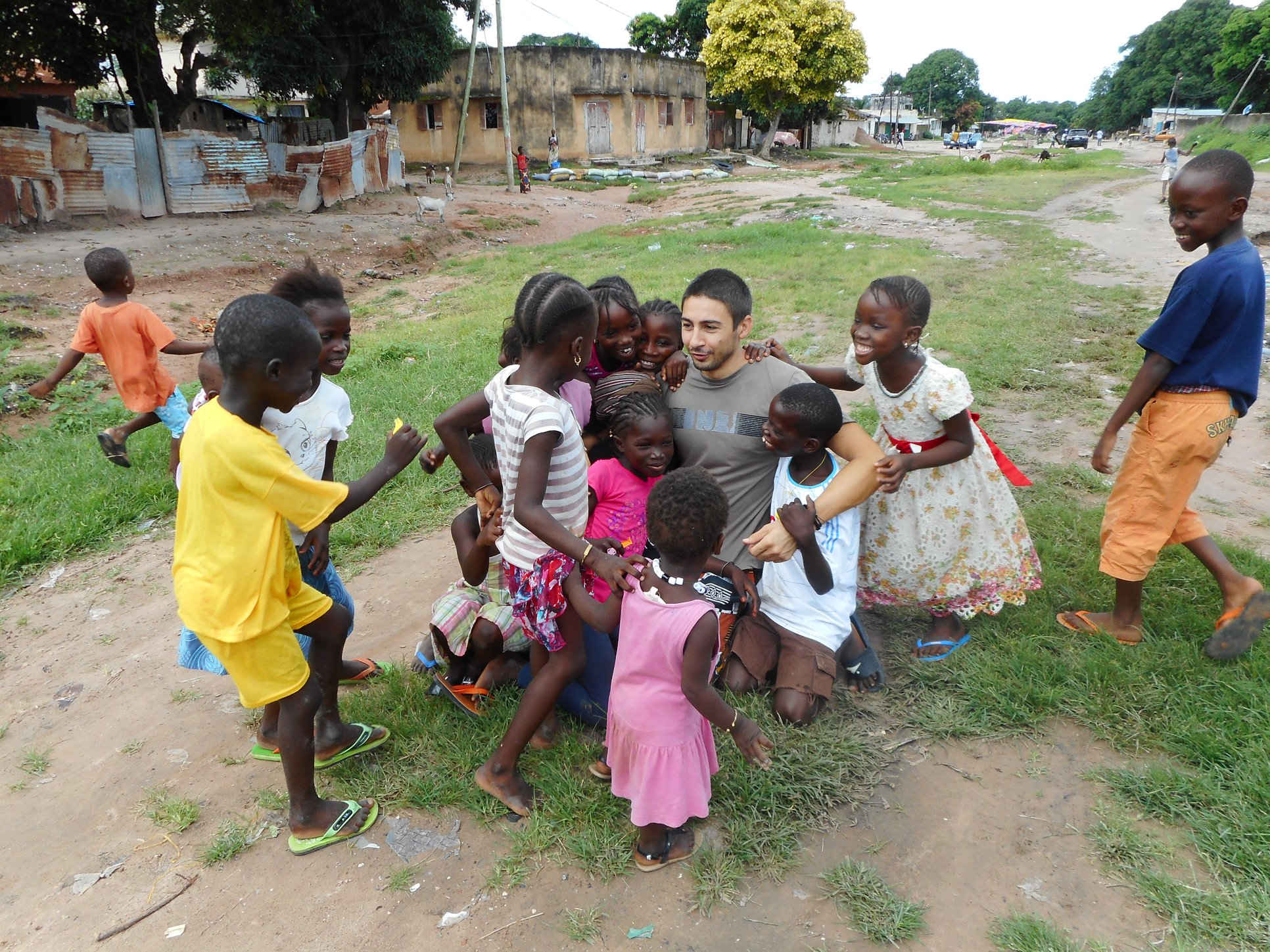 raoul vecchio africa humanitarian